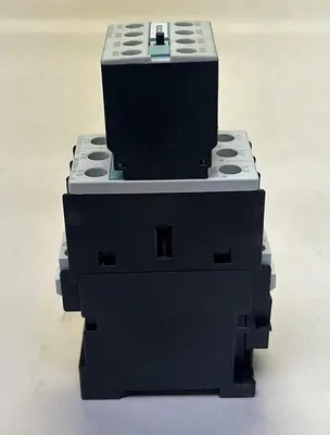 Used SIEMENS 3ZX1012-0RT02-1AA1 PLC Contactors Ohio US | Surplus Asset Holdings #1234770