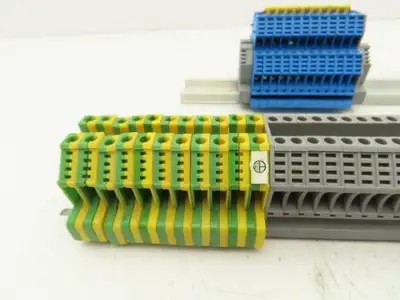Morsettitalia Terminal Block Fuse DIN Rail 600V 30A 24-10AWG Lot of 162