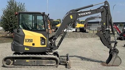 USED 2022 Volvo ECR50F