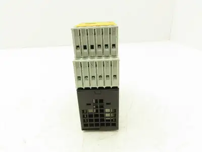 Siemens 3RK1105-1BE04-2CA0 Current Monitor Safety Relay Module