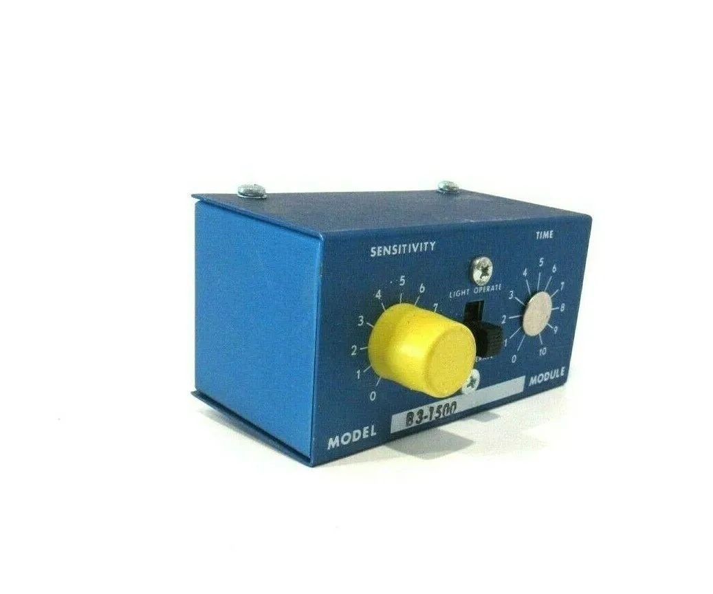 NEW BANNER ENGINEERING B3-1500 LOGIC MODULE B31500