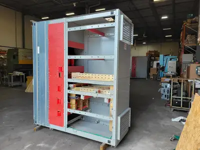 Used SQUARE D POWER-ZONE 4 Switchgears British Columbia CA | Lenmark #239373
