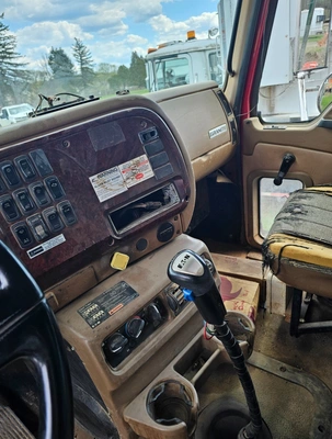 MACK Cv713 Dump truck | Penncon Management, LLC (11)