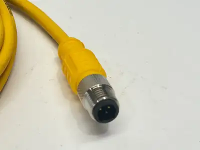 SBE 3T-5, U0146-2 | Turck SBE 3T-5 MicroFast Cordset Male M12 3-Pin Female 5-Pin 5m U0146-2 - New Other