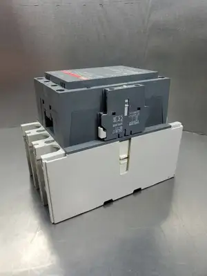 ABB A210-30 CONTACTOR, 3P, 350A, 220-690V. 4A-39