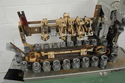 Arenco model GAB Metal Tube Filler & Sealer - Reconditioned and set for one size tube