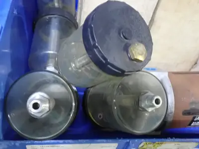 Lubricators & Oil Tank