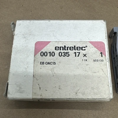 NEW Entrelec 0010 035 17