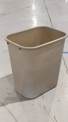 New | in-Stock Rubbermaid FG295600BEIG Janitorial Equipment Michigan US | Maverick Industrial Sales #1475488