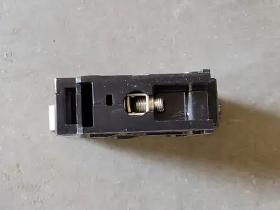USED CUTLER-HAMMER BAB1015