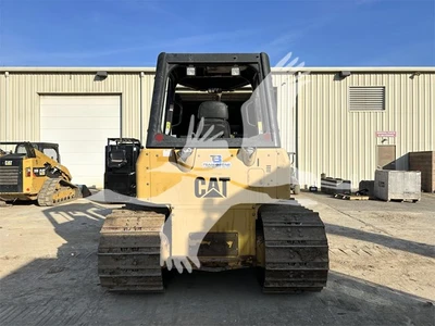 USED 2010 CATERPILLAR D5K LGP