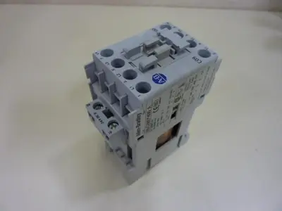 USED ALLEN BRADLEY 100-C09D.400 SER A