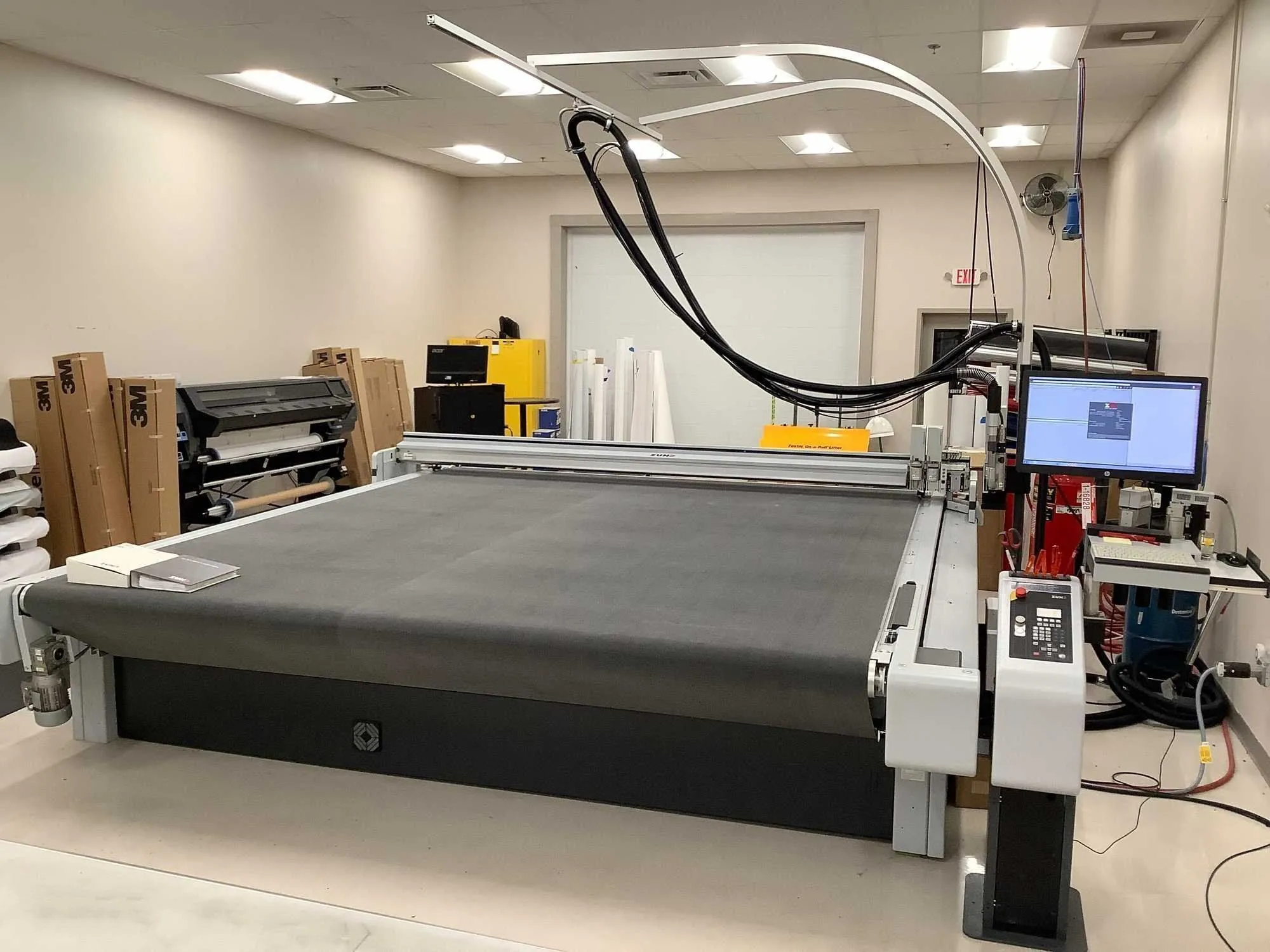 Used 2016 ZUND G3 TYPE 3XL-3200 Used 3 Axis CNC Routers 203194