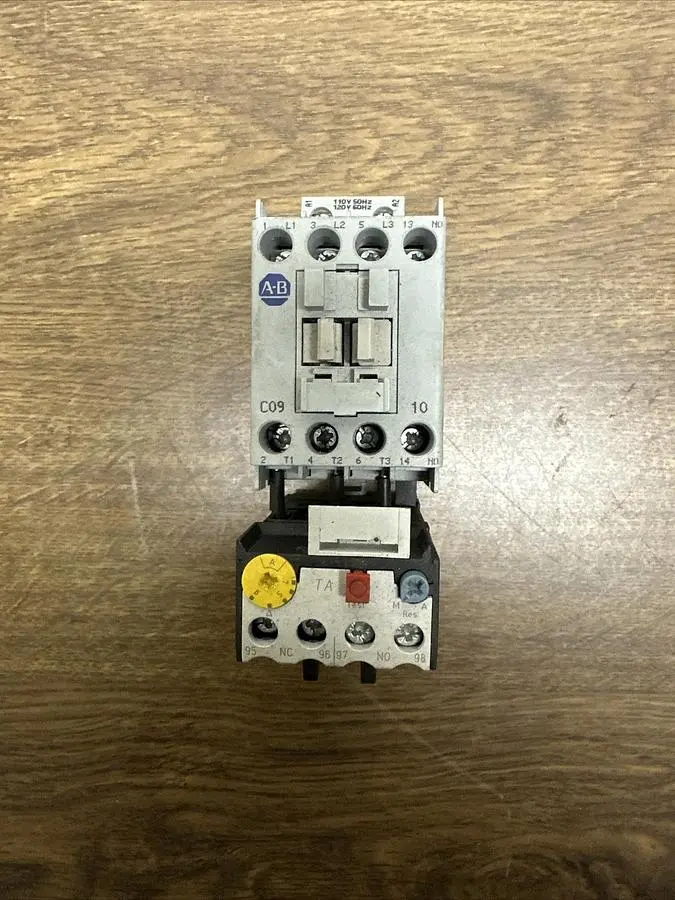 USED ALLEN-BRADLEY 100-C09*10