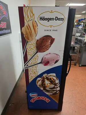 Used True _UNKNOWN_ Display Freezers Illinois US | Falcon Restaurant Supply #1395330