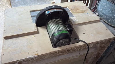Used _UNKNOWN_ _UNKNOWN_ Woodworking Sanders Georgia US | Auction Management Corporation #1548674