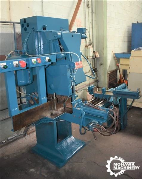 20" OLIVER "94-DHMC" STRAITLINE EXTRUSION CUT-OFF SAW w/STOCK FEED SYSTEM - 12" x 6" x 6" CAPACITY - PNEUMATIC CLAMPING