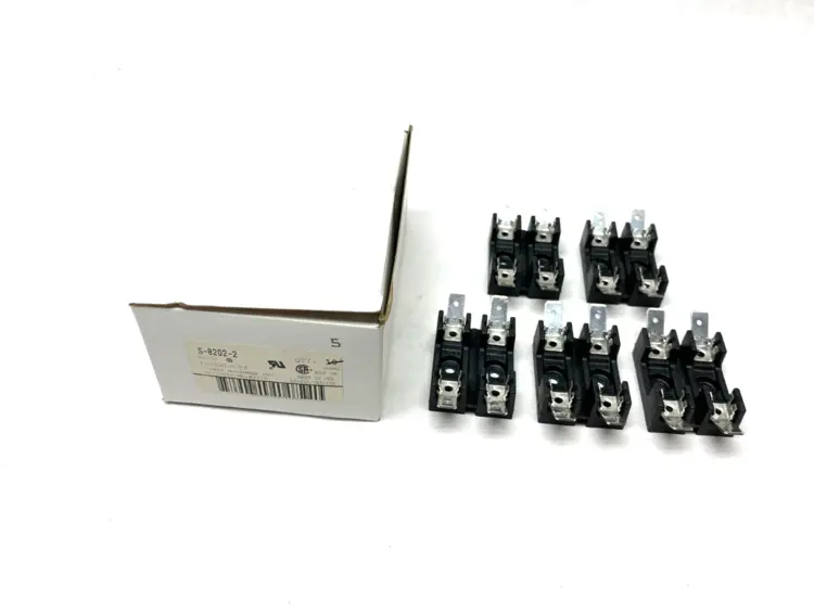 New | in-Stock Cooper Bussmann Fuse Block 6.3 x 32mm Bolt-In Fuse Accessories Michigan US | Maverick Industrial Sales #1456545