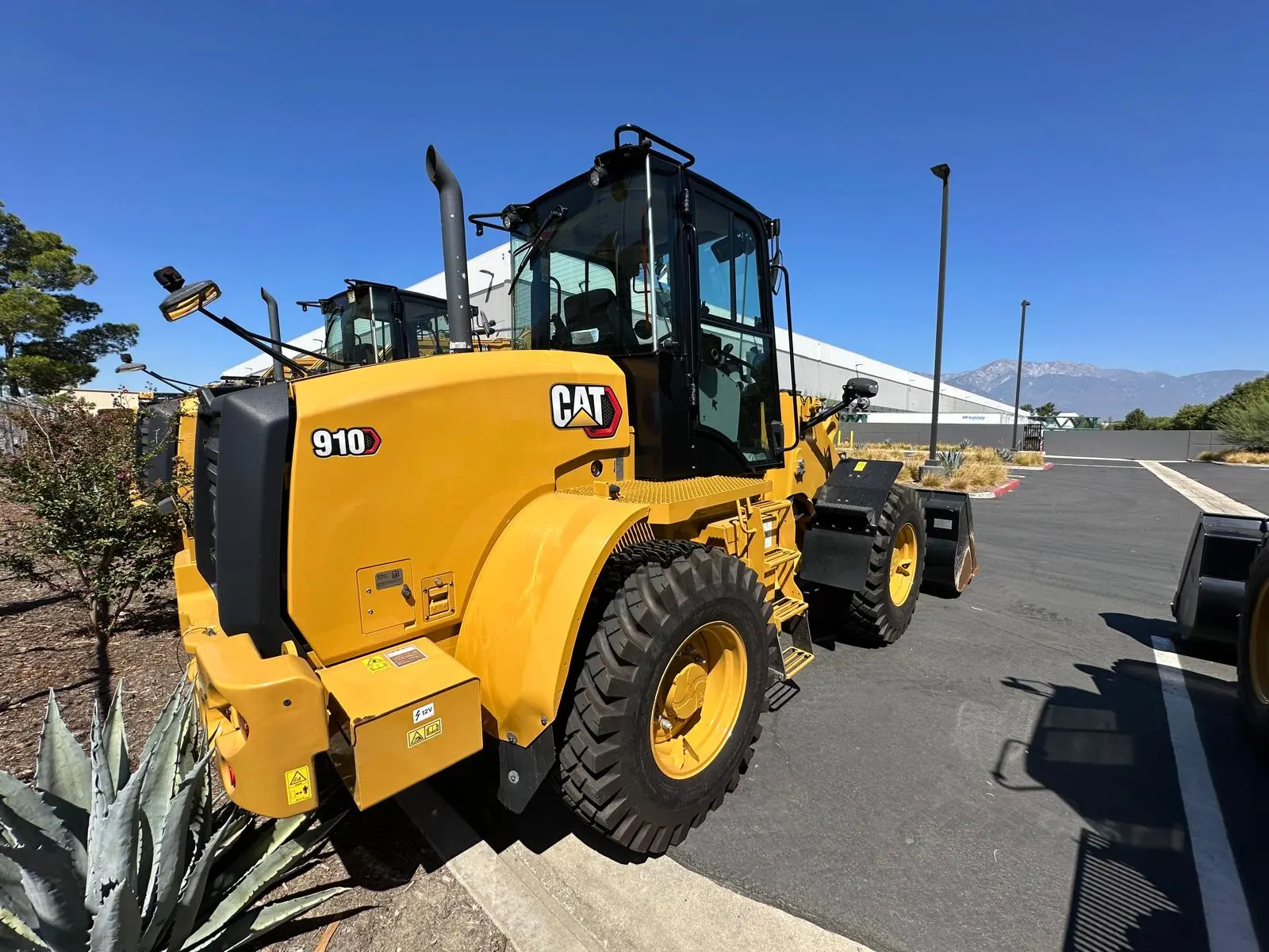 Used 2023 CATERPILLAR 910 Wheel Loaders Florida US | US Global Heavy Equipment Solutions #1412579