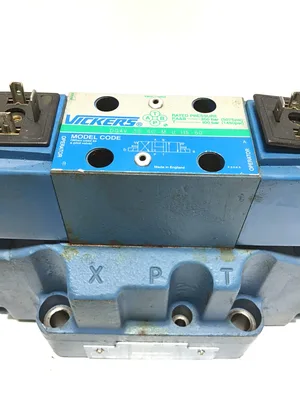 Vickers DG4V3S6CMUH560/DG5V76C2TMUH540 Two Stage Valve 100/350Bar 1450/5075PSI