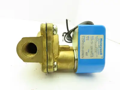 Honeywell Skinner 703N4A1A Solenoid Valve 2-Way NC 120V 5-150 PSI 3/8" NPT