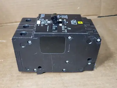 NEW SQUARE D EDB34080