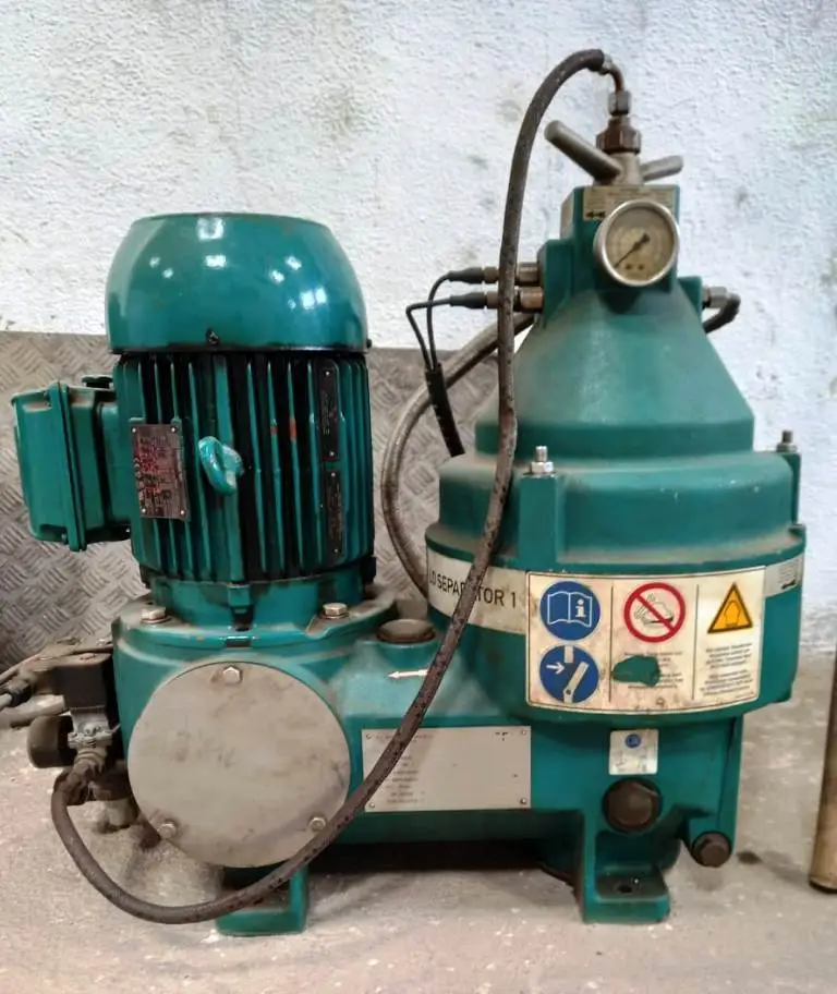 Westfalia OSE 5-0136-037/5 fuel oil purifier, SS.