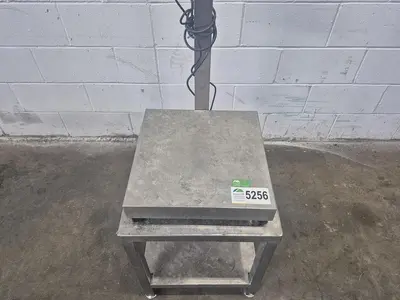 USED RICE LAKE WEIGHING SYSTEMS IQ PLUS 710