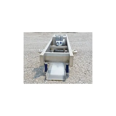 Used KEY TECHNOLOGY Stainless steel VIBRATING CONVEYOR