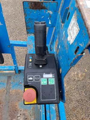 USED 2017 Genie GS-3246