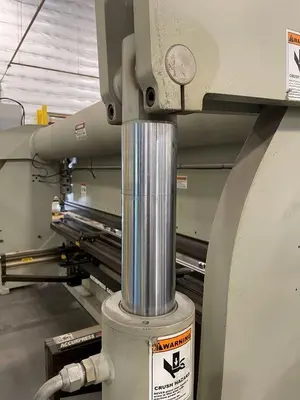 USED ACCURPRESS 717514