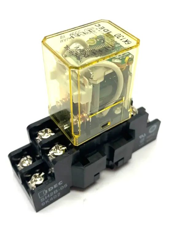 Used IDEC IDEC SOCKET BASE AND RELAY Relays & Switches | Maverick Industrial Sales #1106735