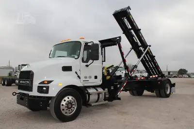 New | in-Stock 2027 MACK MD7 Rolloff Trucks Texas US | Roll Off Truck World #1491912