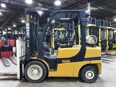 USED 2014 YALE GLP060