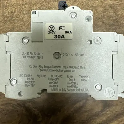 USED SCHNEIDER C60 30A