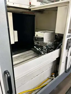 Used 2011 OKUMA GP-26T Cylindrical Grinders Including Plain & Angle Head Ohio US | Toolquip, Inc. #1275435