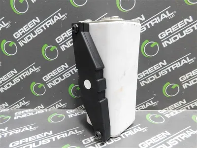 Eaton 170E5417 Bussmann Series Square Body Fuse 200A 750VDC 1BKN/130 Used