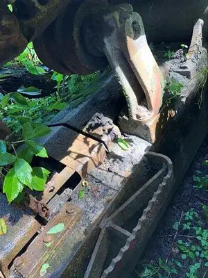 Used CATERPILLAR CATERPILLAR UNDERCARRIAGE WITH MAIN FRAME Construction Equipment Parts Pennsylvania US | East West Machinery & Drilling #1415671