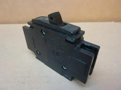 USED SQUARE D QOU130