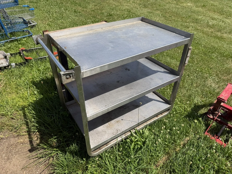 Used _UNKNOWN_ _UNKNOWN_ Tool Carts Michigan US | Miedema Asset Management Group #1294439