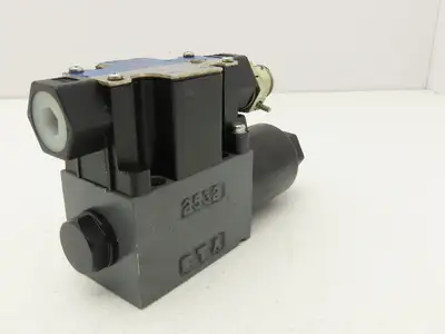 Tokyo Tokimec DG4V-3-2A-M-P7-H-7-56 Directional Control Solenoid Valve 24VDC