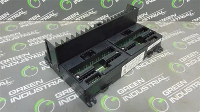 GE Fanuc IC670CHS001E I/O Base Module IC670TBM001C Used