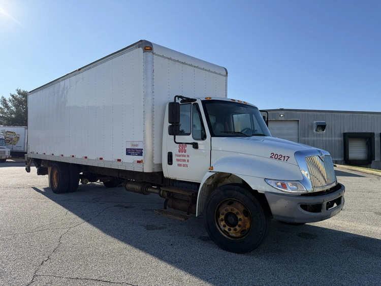 Used 2017 INTERNATIONAL 4300 SBA 4X2 26' BOX TRUCK Box trucks Ohio US | Miedema Asset Management Group #1709398