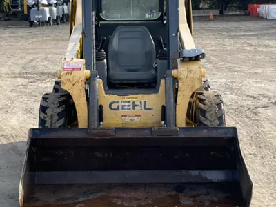 2018 GEHL R165 1,100-2,999 Lb Skid Steer Loaders | Steam Well LLC (4)