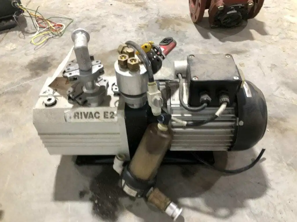 Trivac Leybold D Series Rotary Vane Vacuum Pump 1650/1350RPM 1PH 10m3/h 2x10mbar