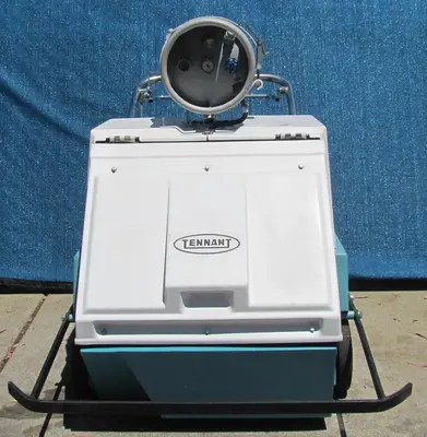 Used TENNANT 186 Sweepers California US | Bay Line Tool #1335426