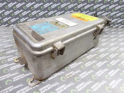 USED CROUSE-HINDS M82