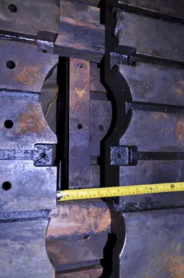 48" X 28" X 3" BOLSTER PLATE