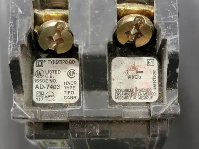 USED SQUARE D QO230