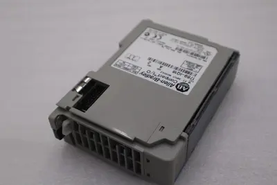 ALLEN-BRADLEY 1769-IQ16 SERIES A 16 PT. INPUT MODULE STOCK #K-1561C